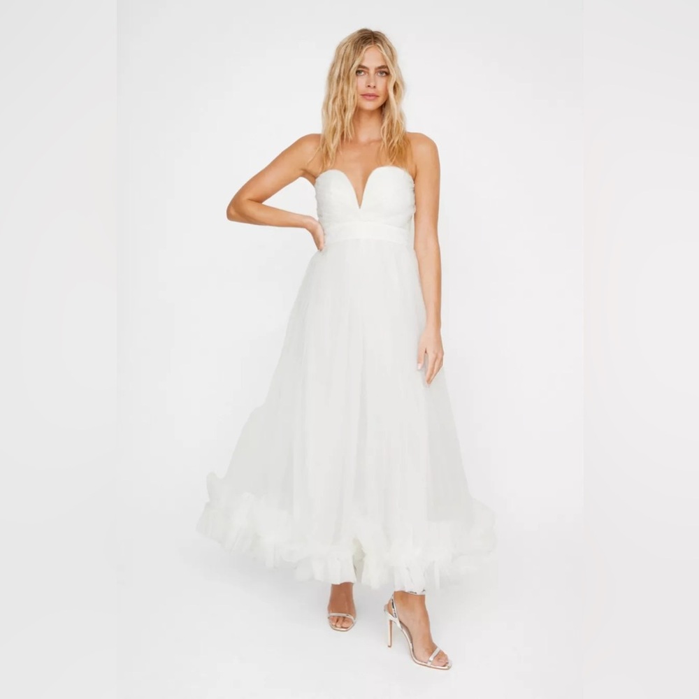 Nasty Gal - Tulle Bandeau Frill Hem Midi Dress